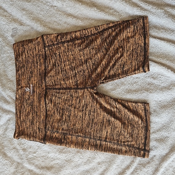 Codefit gold & black shorts medium - Picture 6 of 10